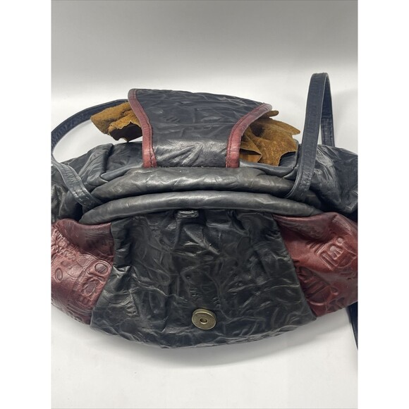 Vintage Hala Embossed Leather Bag - Picture 8 of 12